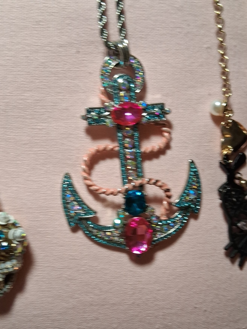 Lot Of BETSY JOHNSON JEWELRY - Picture 4 of 6